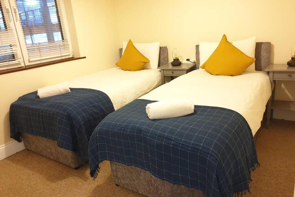 Large 3 Bed, Galway City Centre Apartment Ngoại thất bức ảnh